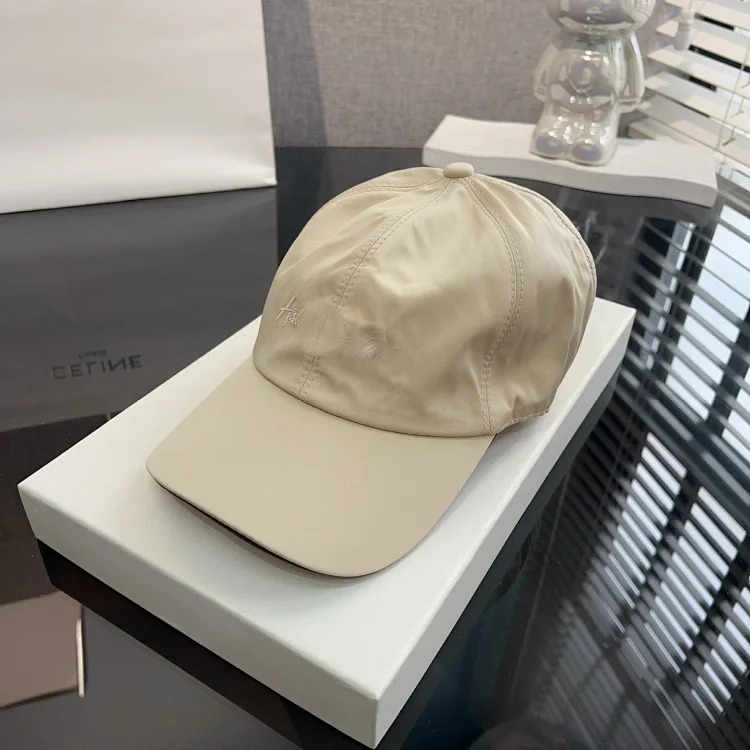 Versatile Casual Outdoor Unisex Baseball Cap