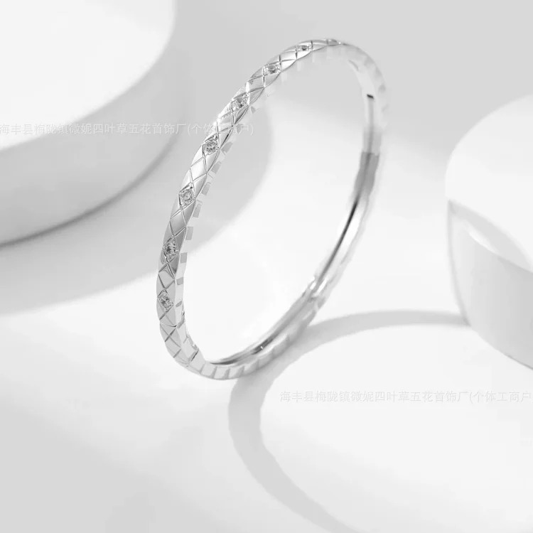 Chanel Luxury Premium Rhinestone Gold Bracelet