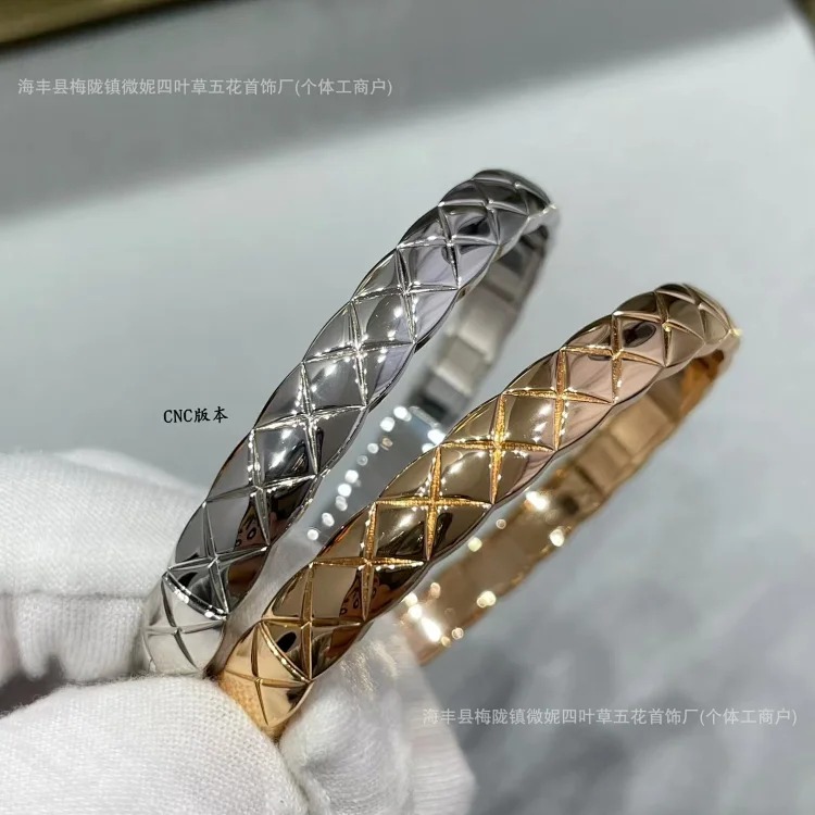 Chanel Luxury Premium Rhinestone Gold Bracelet