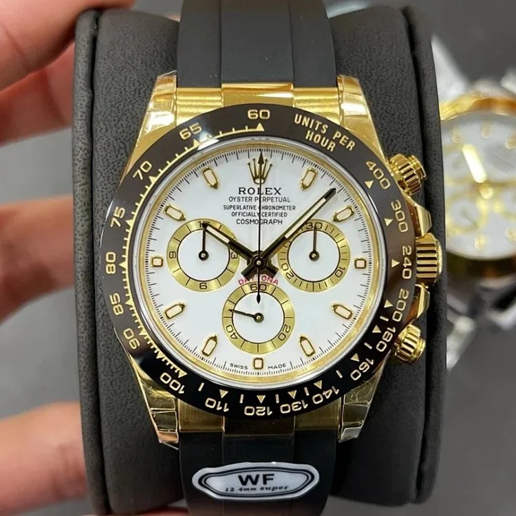 ￥480-2900 Fashionable and versatile watch