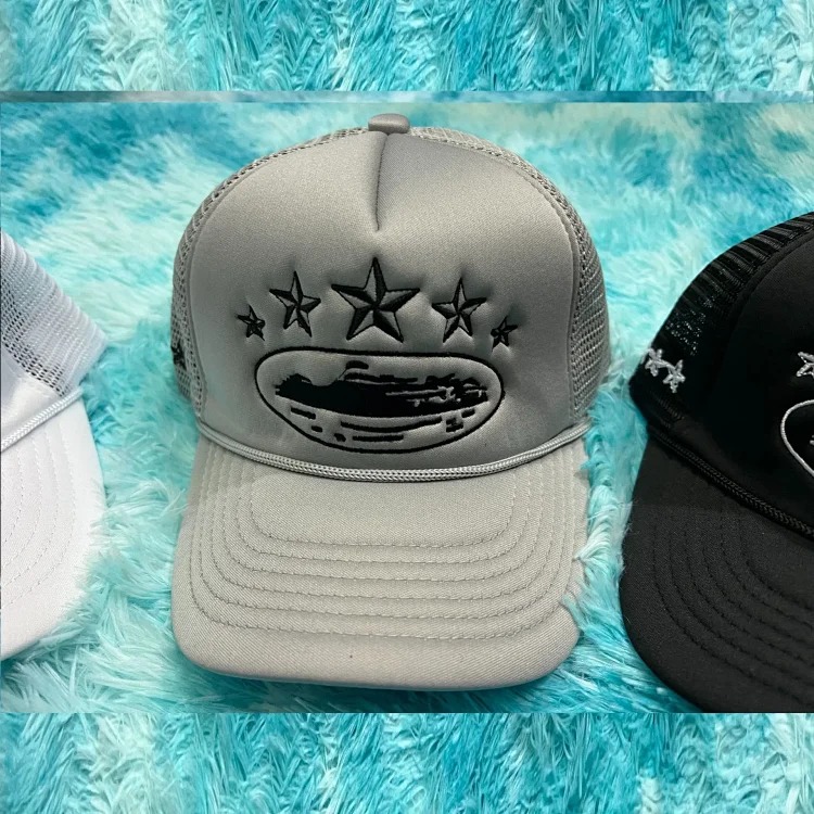 CorÓteiz hat