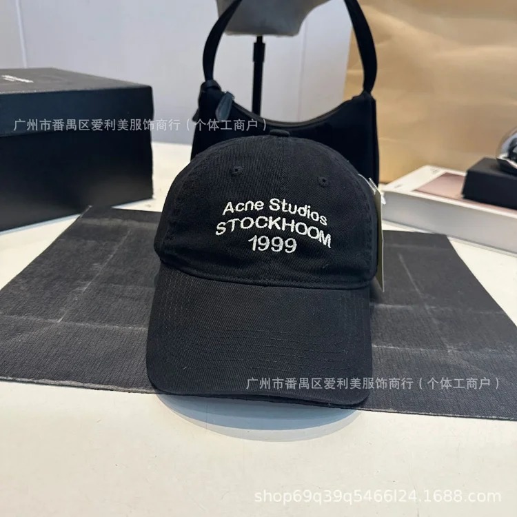 New style simple solid color soft top hat women's fashion Korean style simple baseball cap letter embroidered peaked cap men's style