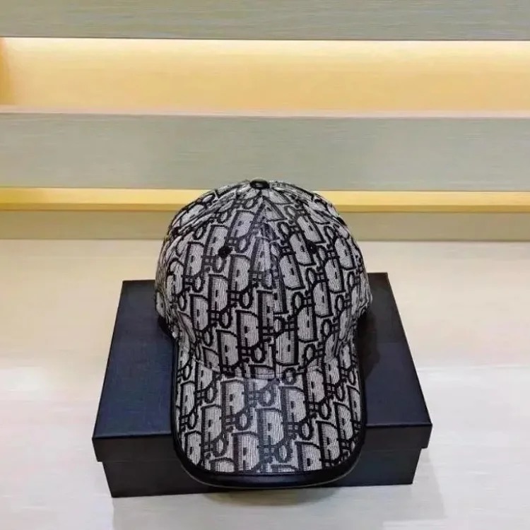 LJF88- hat 1:1/no box