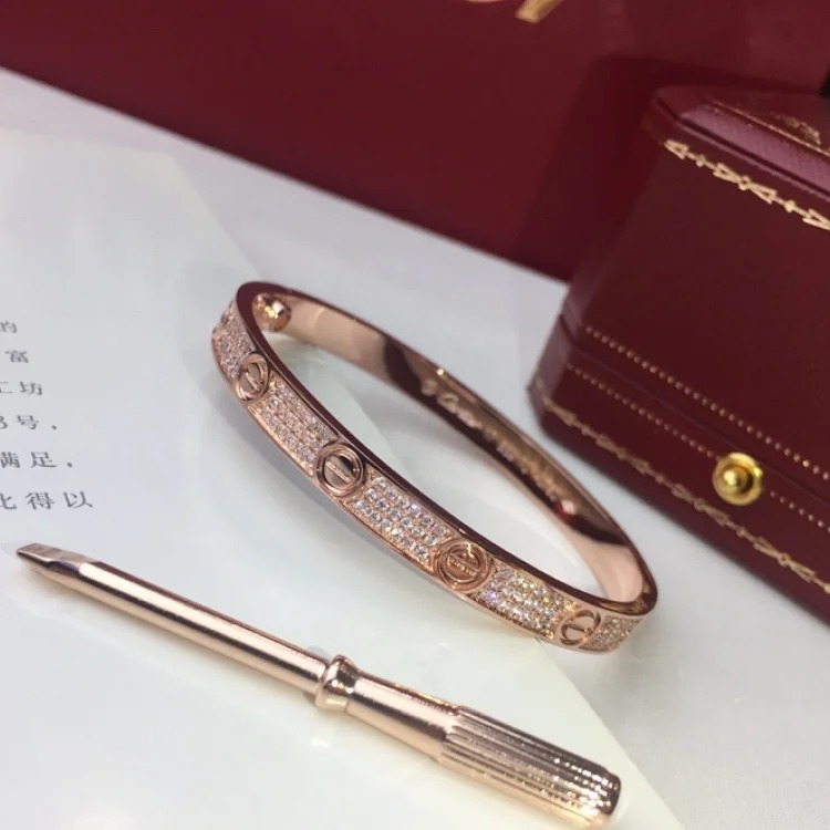 New fashion bracelet