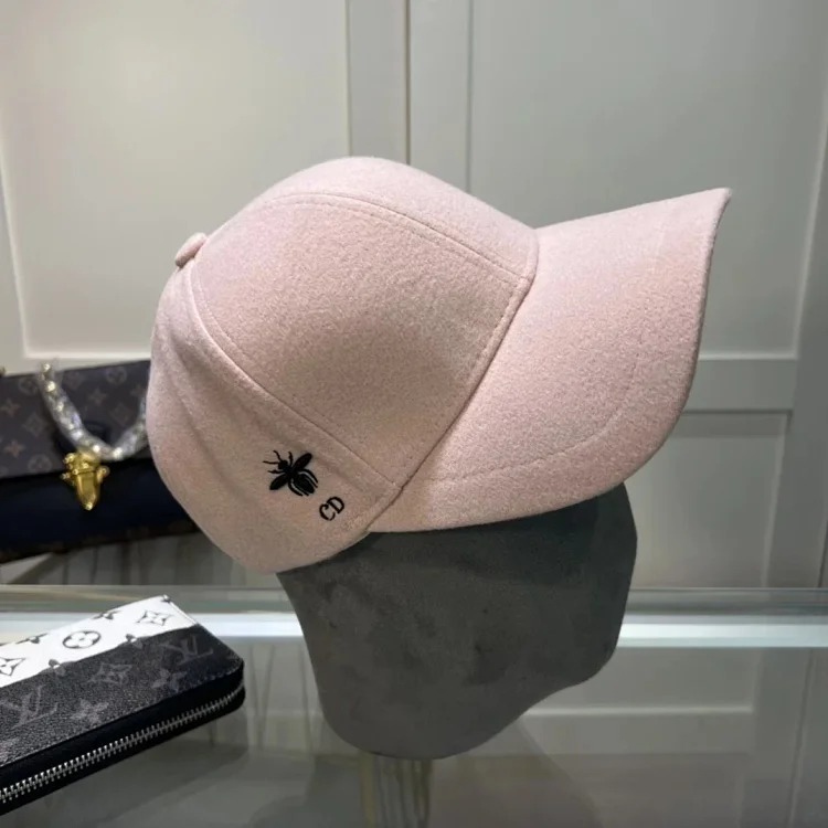 ￥120 Fashionable Hat M100