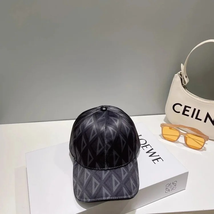 ￥120 Fashionable Hat M100
