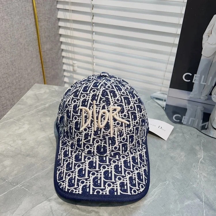 ￥120 Fashionable Hat M100