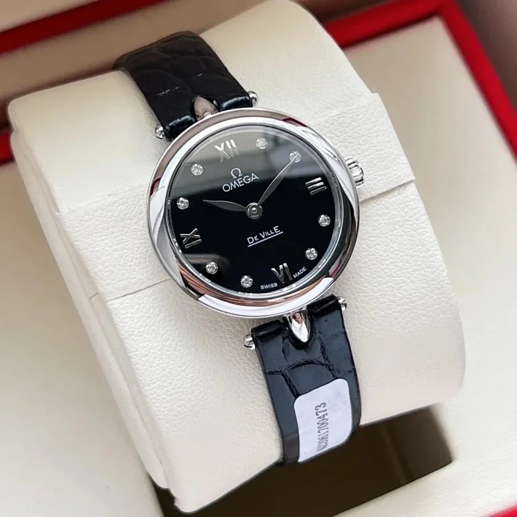 ￥600-700 Fashionable and versatile watch