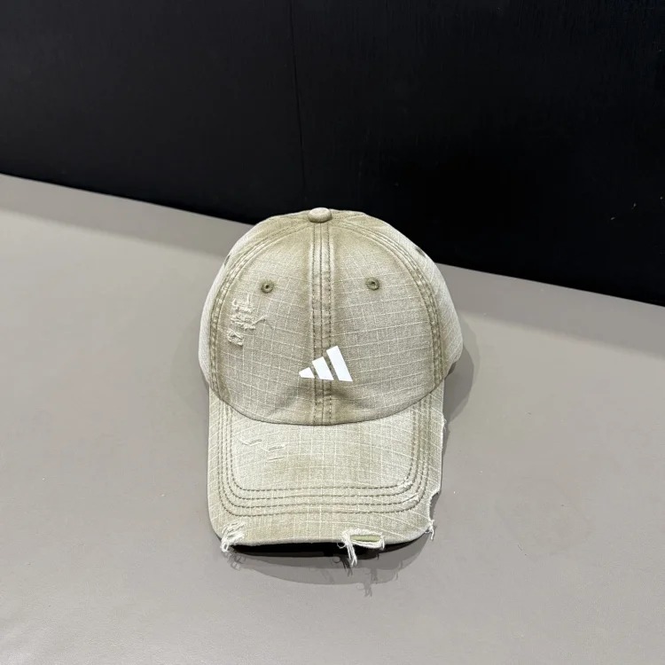 Spring and summer new hats women's personalized baseball caps with holes, large head circumference, cotton peaked caps, sun protection hats