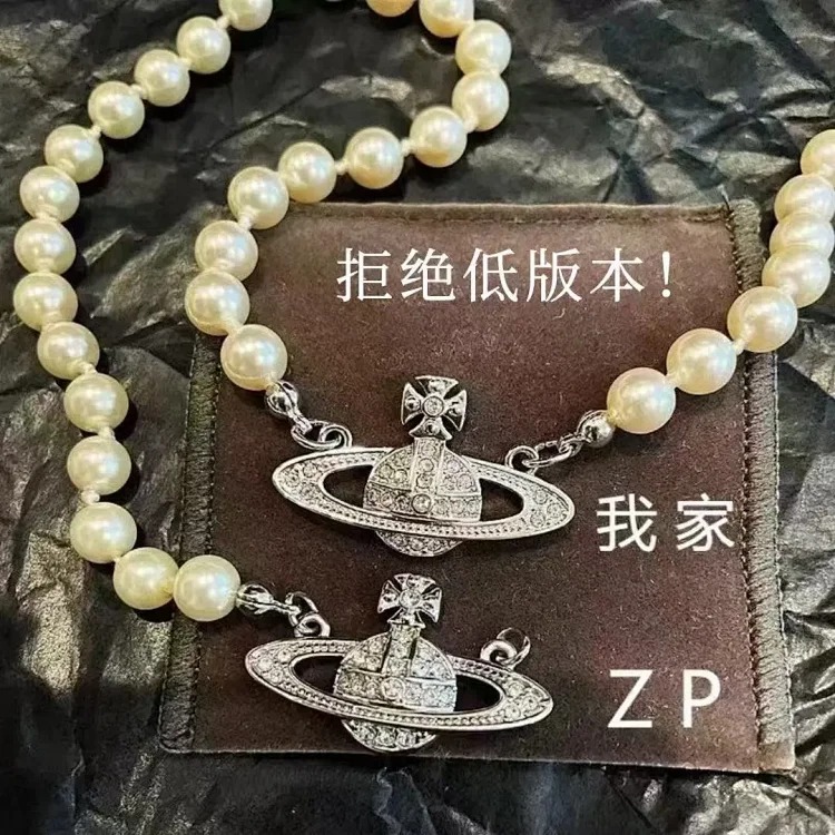 Cabinet-level quality Queen Mother Saturn full diamond brooch chain Saturn necklace paper clip clavicle chain for women
