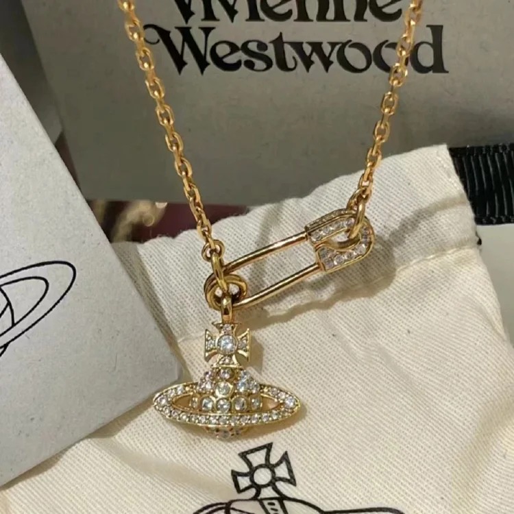 Cabinet-level quality Queen Mother Saturn full diamond brooch chain Saturn necklace paper clip clavicle chain for women