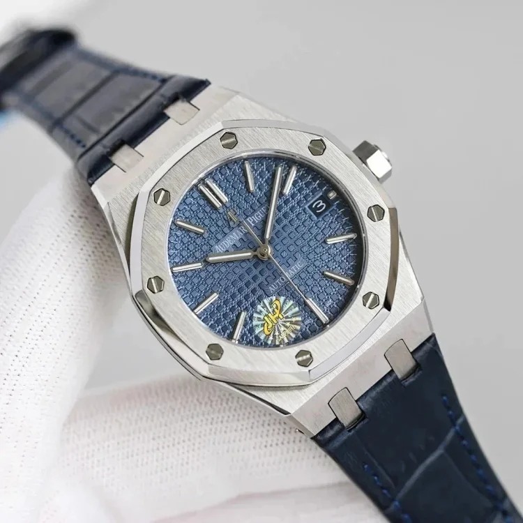 WAT2 Retro technology watch
