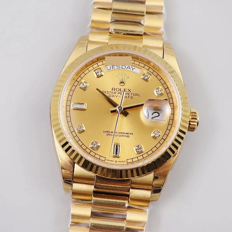 m3￥600-2300 Fashionable and versatile watch