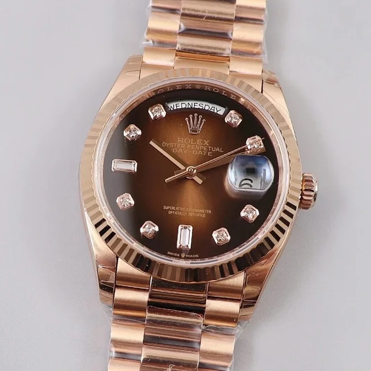 m3￥600-2300 Fashionable and versatile watch