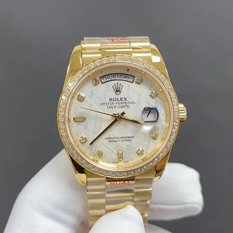 m3￥600-2300 Fashionable and versatile watch