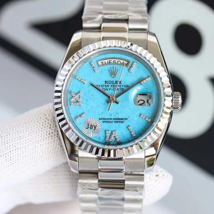 m5￥600 Fashionable and versatile watch