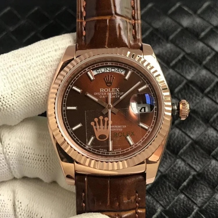 m5￥600 Fashionable and versatile watch