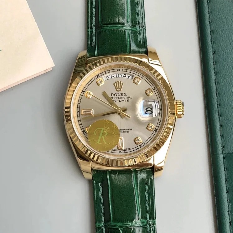 m5￥600 Fashionable and versatile watch
