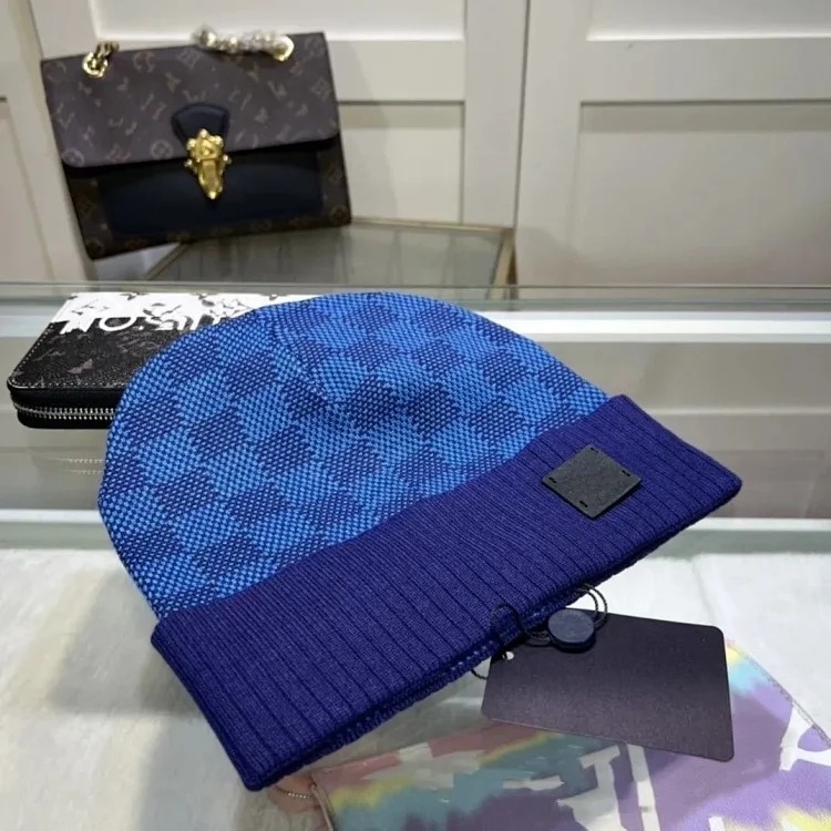 Special items of fashion hats are not returnable