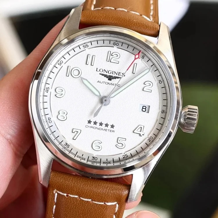 m7￥750 fashionable and versatile watch