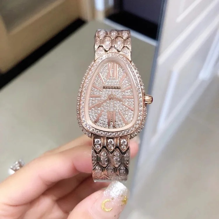 ￥680-980 Fashionable and versatile watch