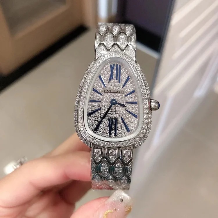 ￥680-980 Fashionable and versatile watch