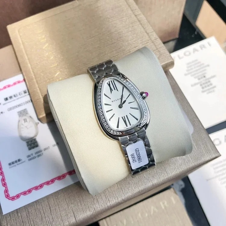 ￥680-980 Fashionable and versatile watch