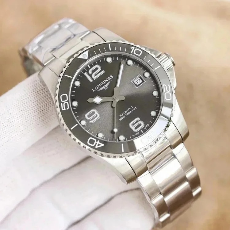 Watch LO01