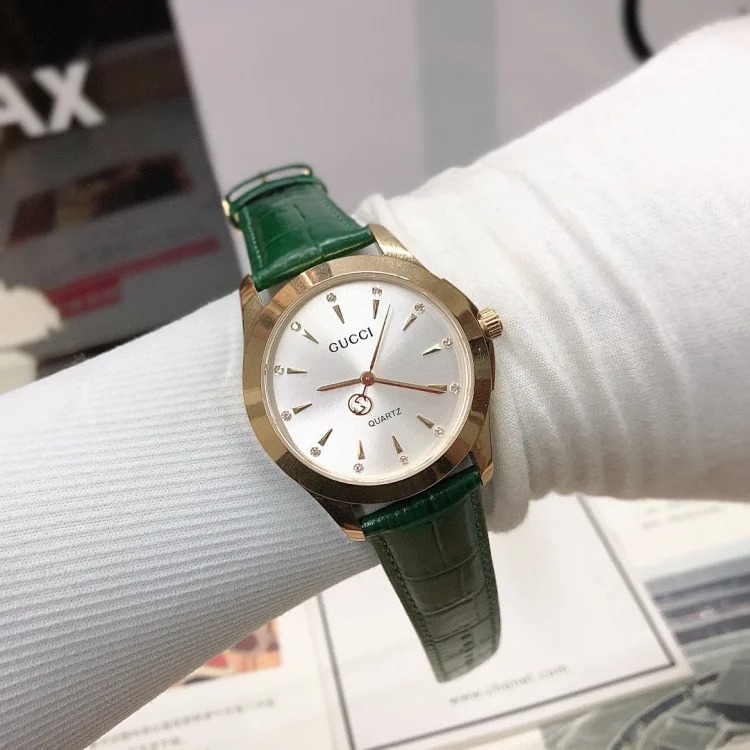Gucci Minimalist Fashion Accessory