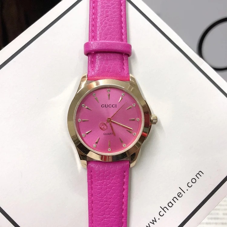 Gucci Minimalist Fashion Accessory
