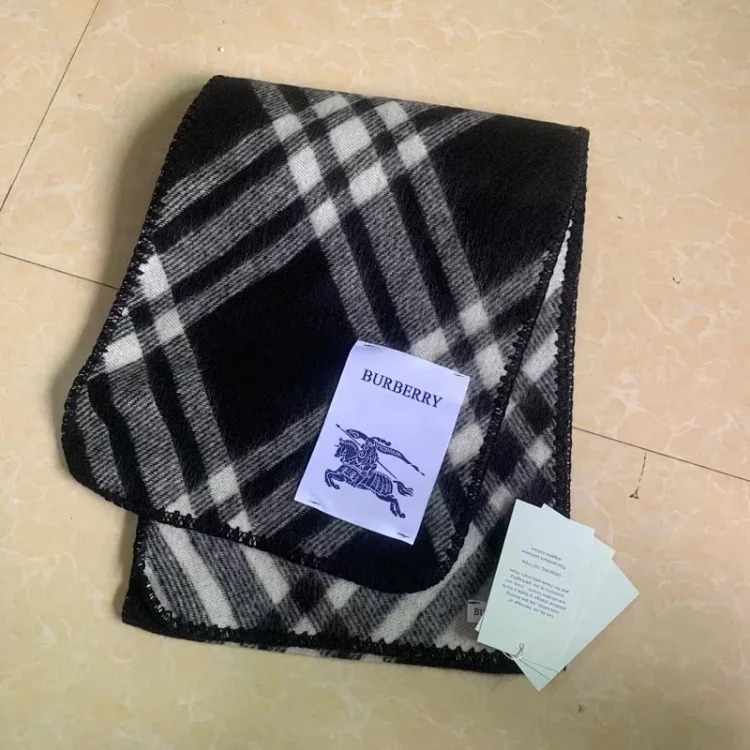 High Quality Fashion Trend Scarf 02