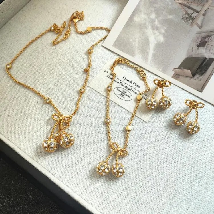Luxury Versatile Bracelet
