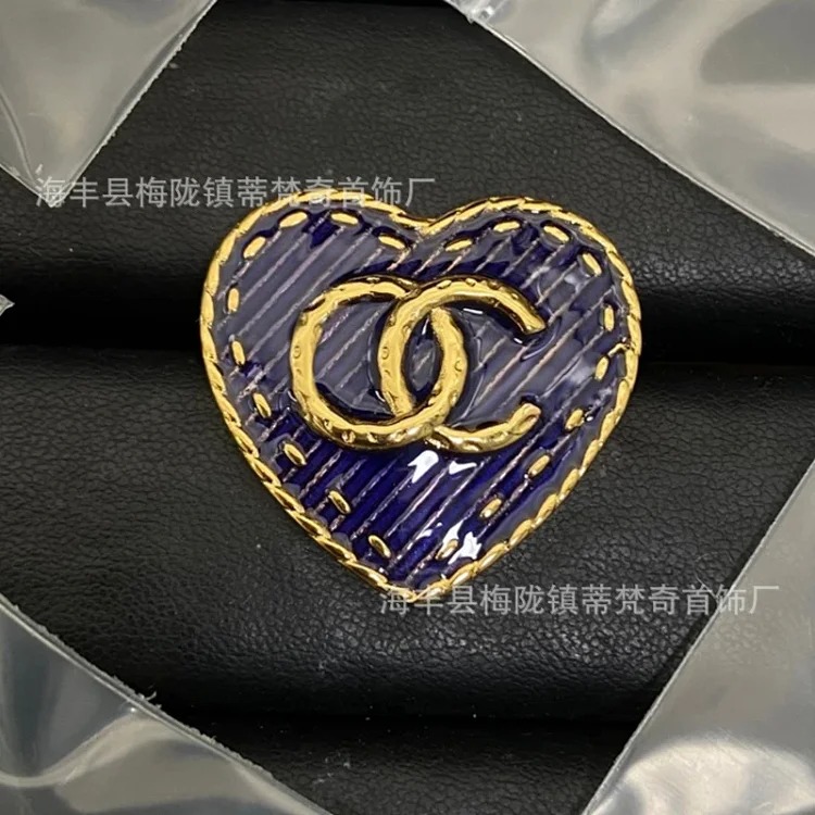 Chanel Luxury Versatile Pearl Fashion Accessory