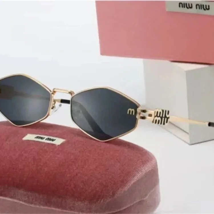 Fashion Trendy Sunglasses