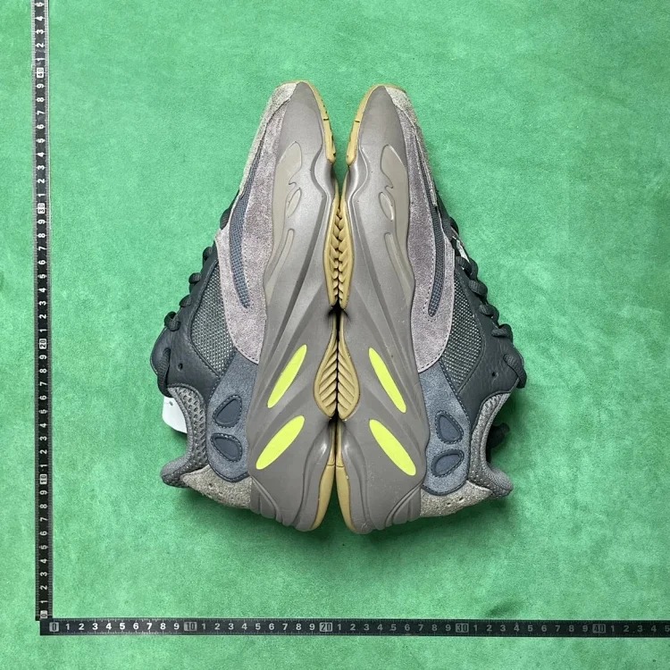 LW 5/700 dad shoes