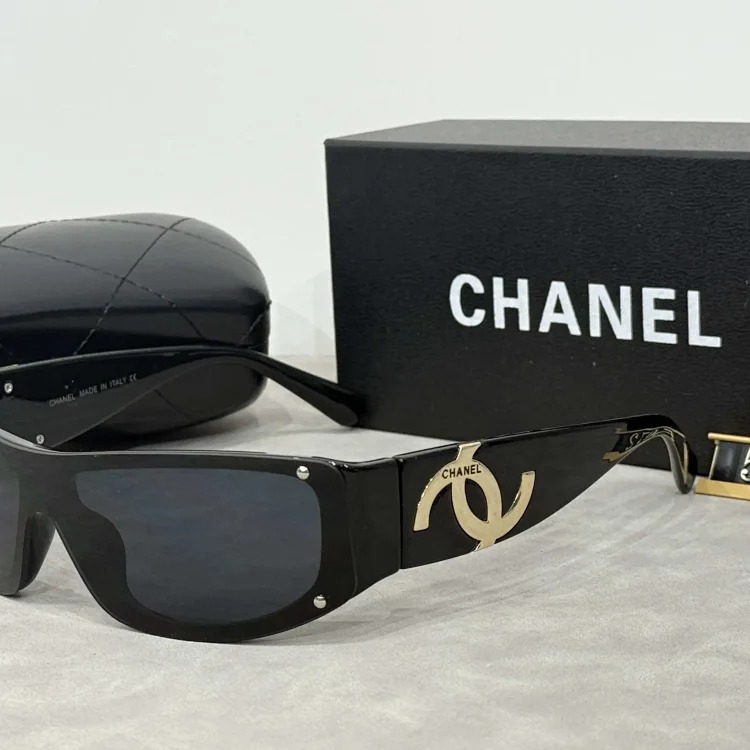 Fashionable casual summer sunglasses (with box
