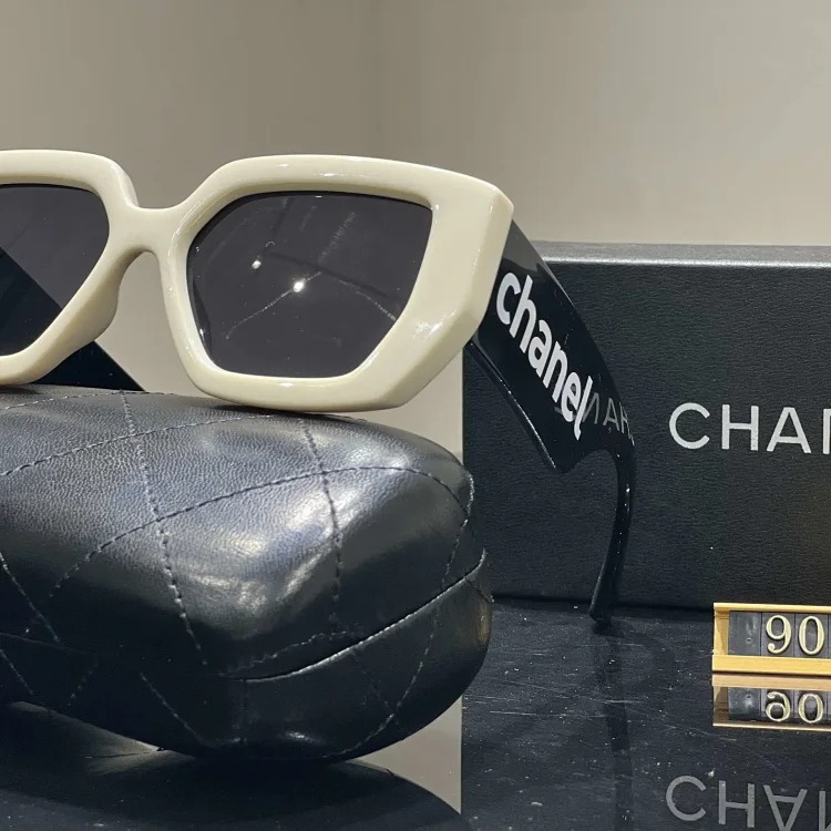 Fashionable casual summer sunglasses (with box