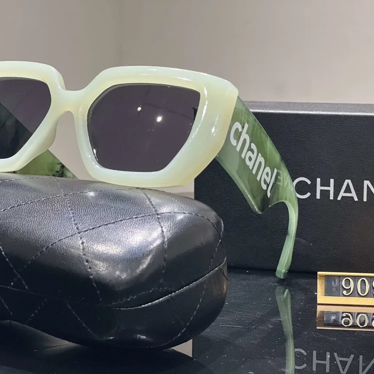 Fashionable casual summer sunglasses (with box