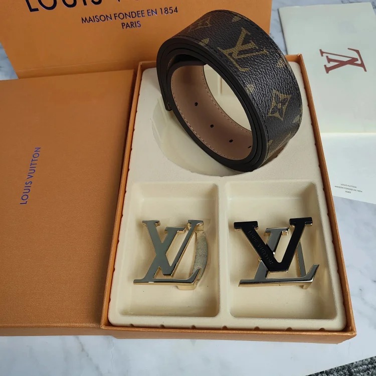 Fashionable and versatile belt 036