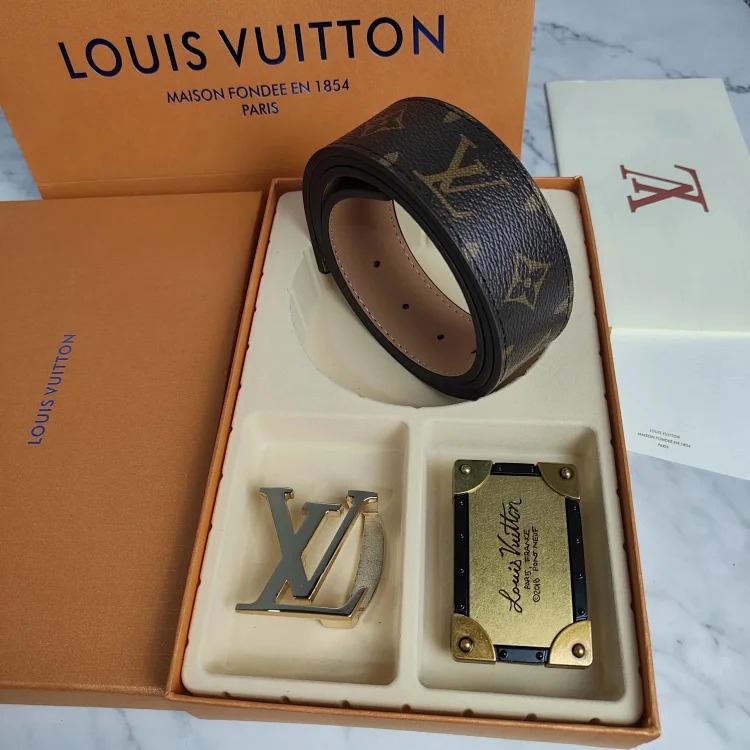 Fashionable and versatile belt 036
