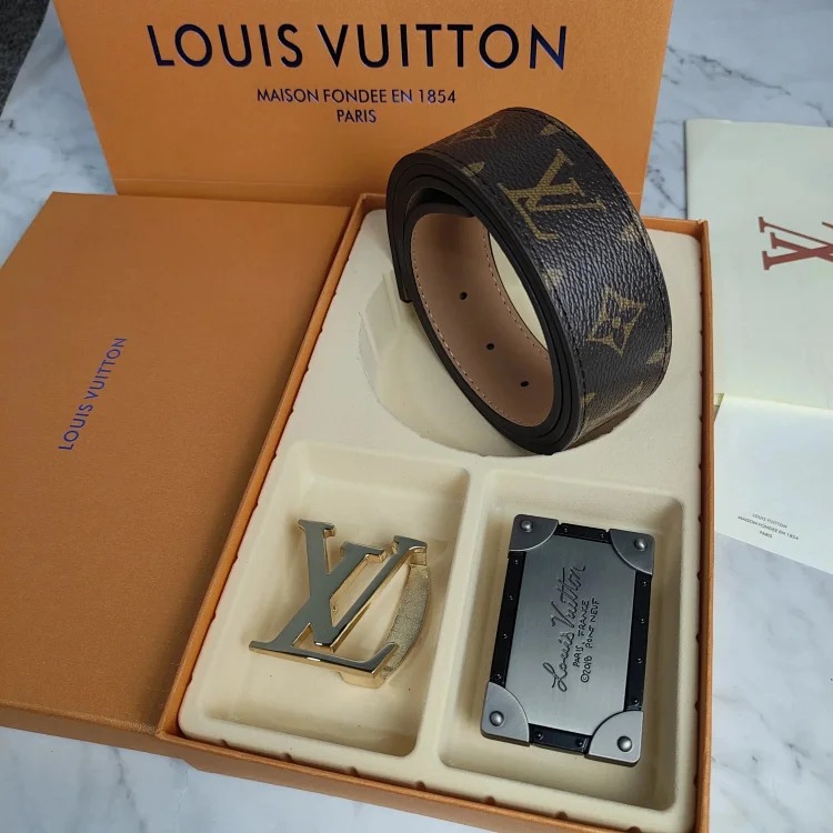 Fashionable and versatile belt 036