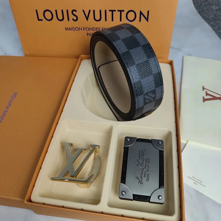 Fashionable and versatile belt 036