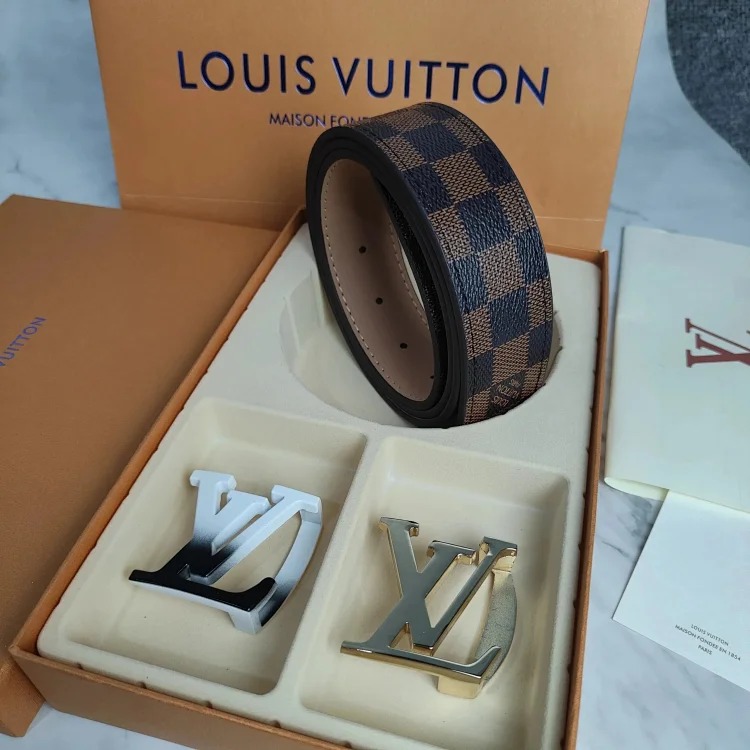 Fashionable and versatile belt 036