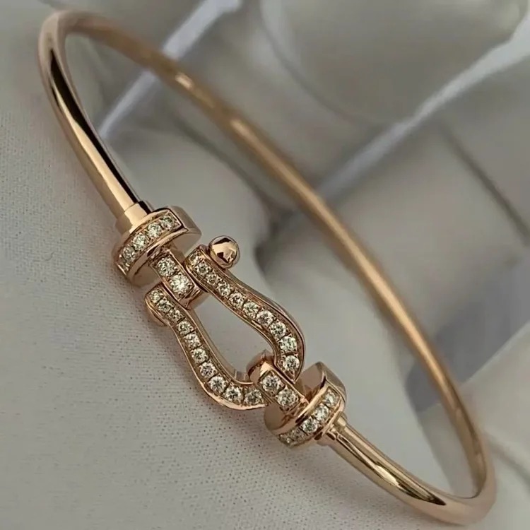 High version steel stamped small fragrance style vintage bracelet