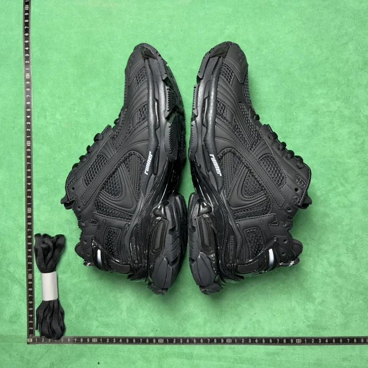 GO7 Sneakers 72