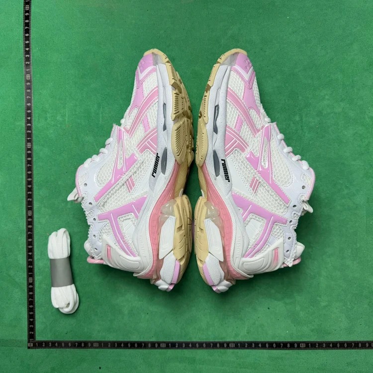GO7 Sneakers 72