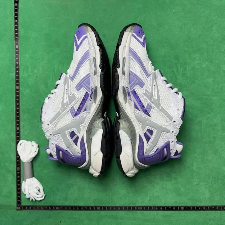 GO7 Sneakers 72